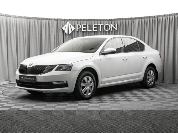 Skoda Octavia III (A7) Рестайлинг с пробегом 2019 года, цена 1 610 000 рублей, 126638 км, лифтбек, Автокод Объявления