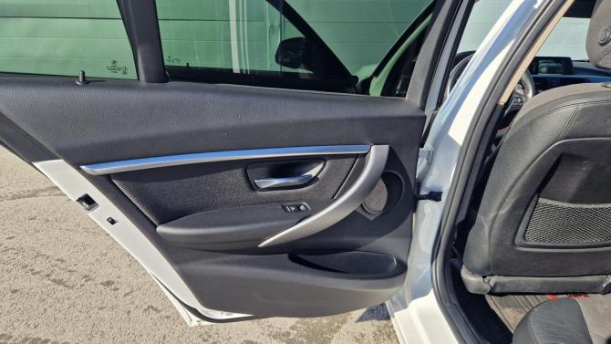 BMW 3 серии VI (F3x) Рестайлинг с пробегом 2018 года, цена 2 770 000 рублей, 95000 км, седан, Автокод Объявления
