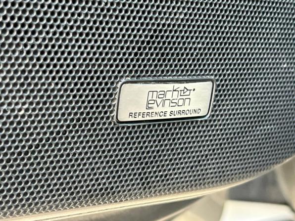 Lexus LX III Рестайлинг 2 с пробегом 2017 года, цена 6 494 000 рублей, 315474 км, внедорожник, Автокод Объявления