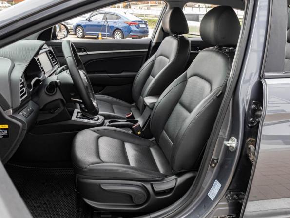 Hyundai Avante VI Рестайлинг с пробегом 2019 года, цена 1 699 000 рублей, 104916 км, седан, Автокод Объявления