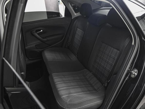Volkswagen Polo V Рестайлинг с пробегом 2017 года, цена 1 368 000 рублей, 138657 км, седан, Автокод Объявления