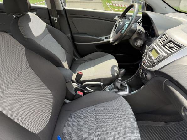Hyundai Solaris I с пробегом 2013 года, цена 625 000 рублей, 253244 км, седан, Автокод Объявления