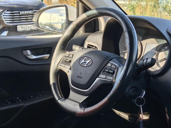 Hyundai Solaris II с пробегом 2020 года, цена 1 189 000 рублей, 183000 км, седан, Автокод Объявления