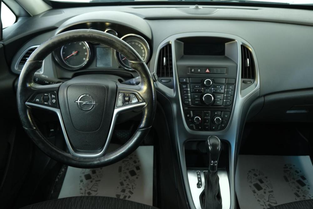 Opel Astra J Рестайлинг Омск  - изображение 11