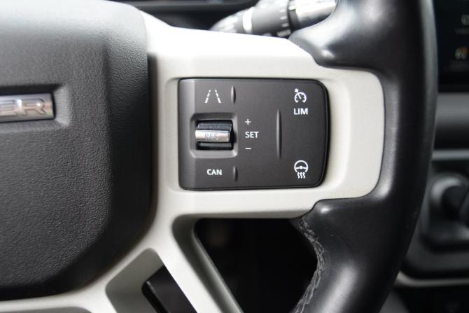 Land Rover Defender II с пробегом 2021 года, цена 4 795 000 рублей, 76123 км, внедорожник, Автокод Объявления