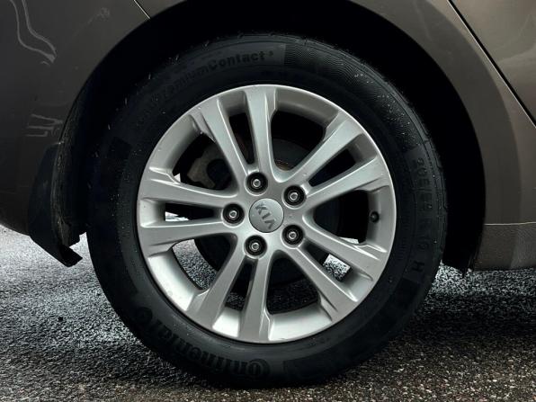 Kia Ceed II с пробегом 2014 года, цена 981 500 рублей, 170253 км, хэтчбек, Автокод Объявления