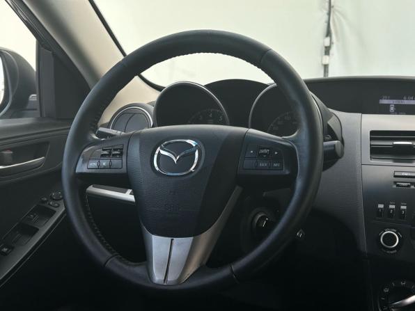 Mazda 3 II (BL) Рестайлинг с пробегом 2012 года, цена 690 000 рублей, 248431 км, седан, Автокод Объявления