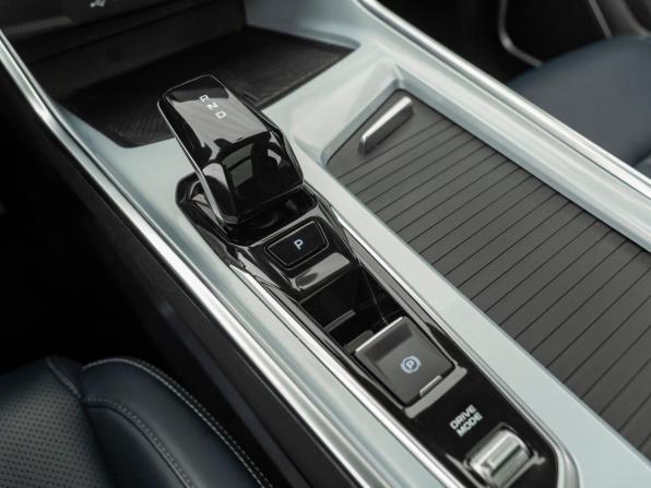 Geely Jiaji I Рестайлинг с пробегом 2022 года, цена 2 350 000 рублей, 75174 км, минивэн, Автокод Объявления