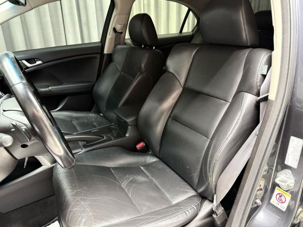 Honda Accord VIII Рестайлинг с пробегом 2012 года, цена 1 599 000 рублей, 179200 км, седан, Автокод Объявления