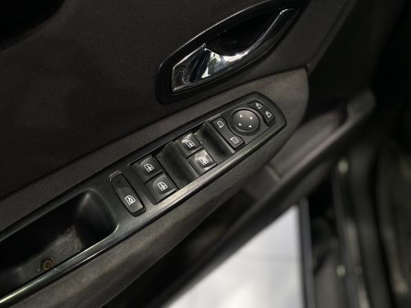 Renault Scenic III Рестайлинг с пробегом 2012 года, цена 819 900 рублей, 220000 км, компактвэн, Автокод Объявления