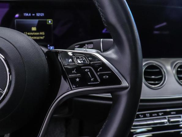 Mercedes-Benz E-Класс V (W213 S213 C238) Рестайлинг с пробегом 2021 года, цена 4 350 000 рублей, 52121 км, седан, Автокод Объявления
