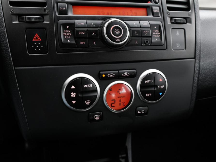 Nissan Tiida I Рестайлинг Москва  - изображение 18