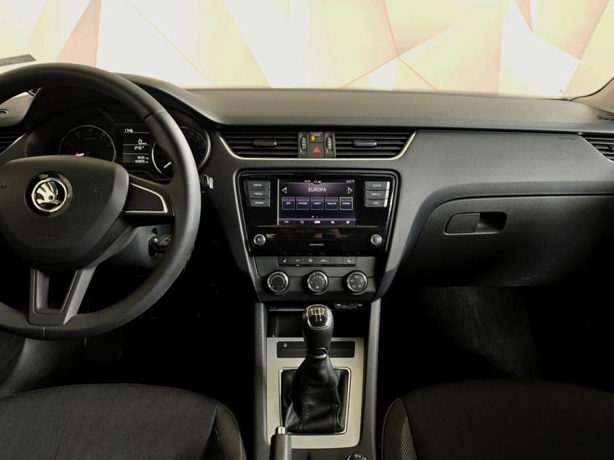 Skoda Octavia III (A7) Рестайлинг Москва  - изображение 15