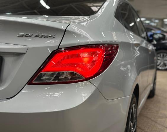 Hyundai Solaris I Рестайлинг с пробегом 2015 года, цена 940 000 рублей, 176160 км, седан, Автокод Объявления