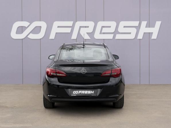 Opel Astra J Рестайлинг с пробегом 2013 года, цена 859 000 рублей, 130972 км, седан, Автокод Объявления