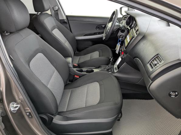 Kia Ceed II Рестайлинг с пробегом 2017 года, цена 1 210 000 рублей, 177682 км, хэтчбек, Автокод Объявления