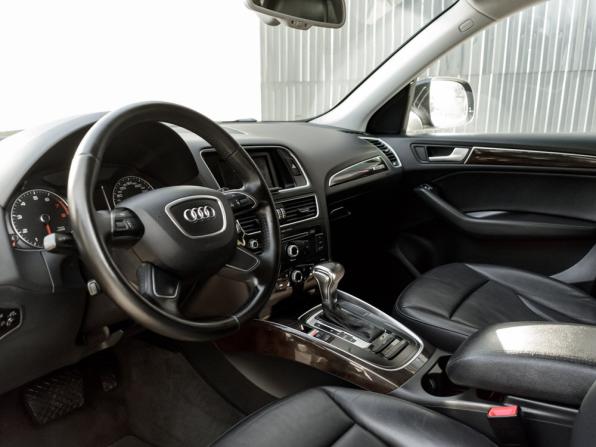 Audi Q5 I (8R) Рестайлинг с пробегом 2013 года, цена 1 950 000 рублей, 209924 км, внедорожник, Автокод Объявления