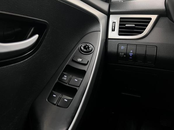 Hyundai i30 II с пробегом 2014 года, цена 979 000 рублей, 165447 км, хэтчбек, Автокод Объявления