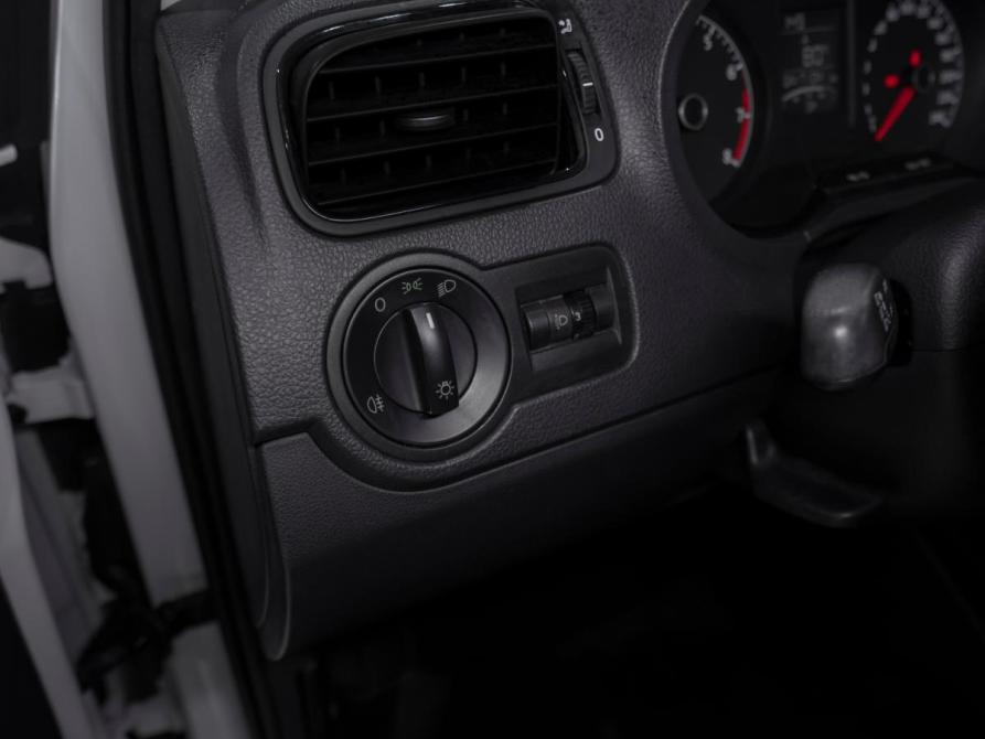 Volkswagen Polo V Рестайлинг Москва  - изображение 17