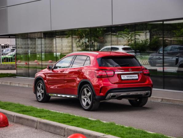 Mercedes-Benz GLA I (X156) Рестайлинг с пробегом 2018 года, цена 2 399 000 рублей, 76949 км, внедорожник, Автокод Объявления