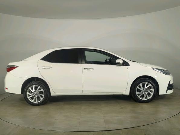 Toyota Corolla XI (E160 E170 E180) Рестайлинг 1 с пробегом 2016 года, цена 1 139 000 рублей, 233281 км, седан, Автокод Объявления