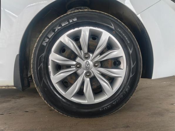 Hyundai Solaris II с пробегом 2019 года, цена 1 499 000 рублей, 55760 км, седан, Автокод Объявления