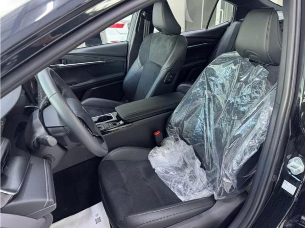 Toyota Camry IX (XV80) China Market с пробегом 2026 года, цена 4 140 000 рублей, 10 км, седан, Автокод Объявления