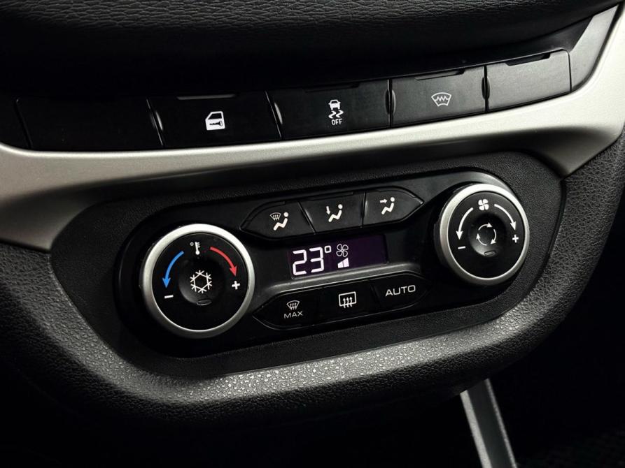 Lada (ВАЗ) Vesta I Ростов-на-Дону  - изображение 12