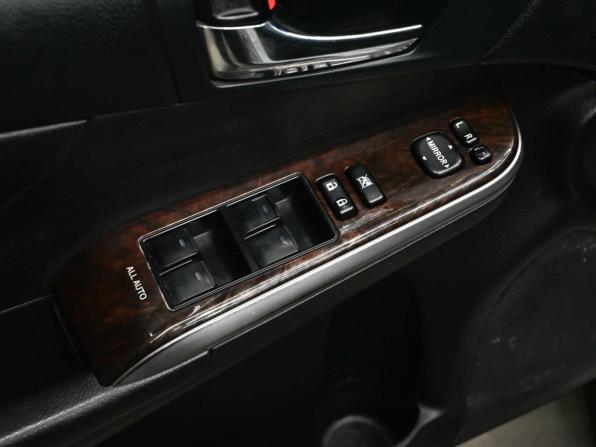 Toyota Camry VII (XV50) Рестайлинг 2 с пробегом 2017 года, цена 2 550 000 рублей, 109731 км, седан, Автокод Объявления