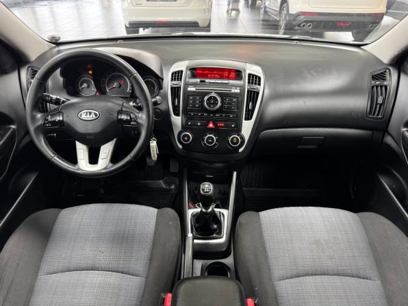 Kia Ceed I Рестайлинг с пробегом 2012 года, цена 628 000 рублей, 230000 км, универсал, Автокод Объявления