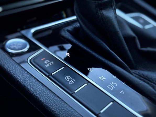 Volkswagen Passat B8 с пробегом 2019 года, цена 1 850 000 рублей, 227171 км, седан, Автокод Объявления