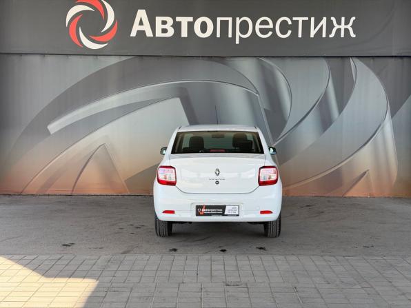 Renault Logan II Рестайлинг с пробегом 2021 года, цена 940 000 рублей, 27393 км, седан, Автокод Объявления