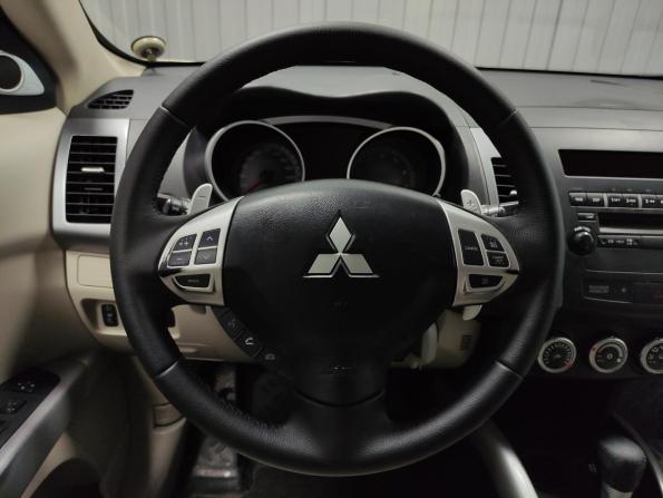 Mitsubishi Outlander II с пробегом 2008 года, цена 920 000 рублей, 290000 км, внедорожник, Автокод Объявления