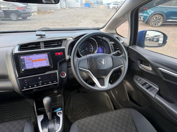 Honda Fit III с пробегом 2014 года, цена 865 000 рублей, 112000 км, хэтчбек, Автокод Объявления