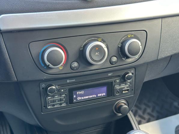Renault Fluence I Рестайлинг с пробегом 2014 года, цена 829 000 рублей, 103000 км, седан, Автокод Объявления