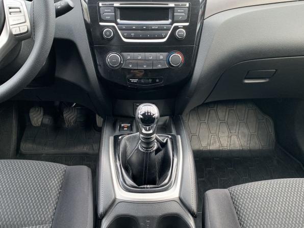 Nissan Qashqai II с пробегом 2017 года, цена 1 790 000 рублей, 111815 км, внедорожник, Автокод Объявления