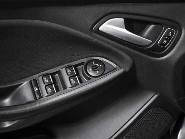 Ford Focus III Рестайлинг с пробегом 2016 года, цена 1 500 000 рублей, 107098 км, универсал, Автокод Объявления