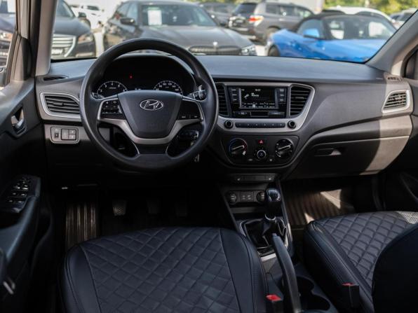 Hyundai Solaris II с пробегом 2019 года, цена 1 199 000 рублей, 155844 км, седан, Автокод Объявления