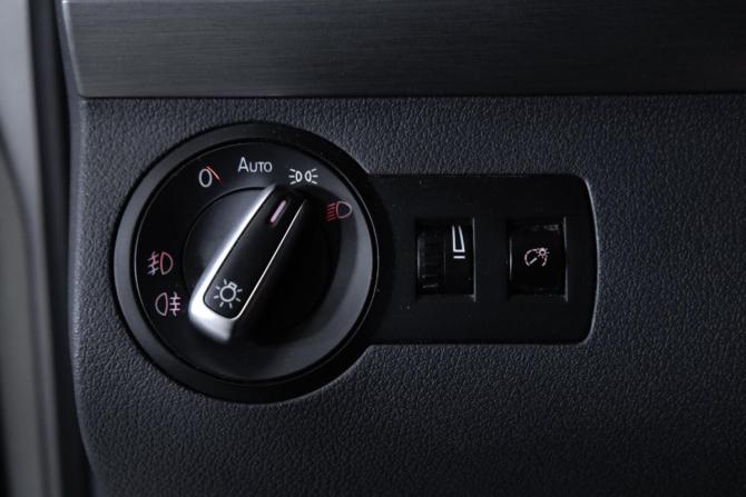 Volkswagen Touran I Рестайлинг 2 с пробегом 2011 года, цена 1 199 000 рублей, 125325 км, компактвэн, Автокод Объявления