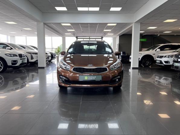 Kia Ceed II Рестайлинг с пробегом 2016 года, цена 1 195 000 рублей, 175380 км, универсал, Автокод Объявления