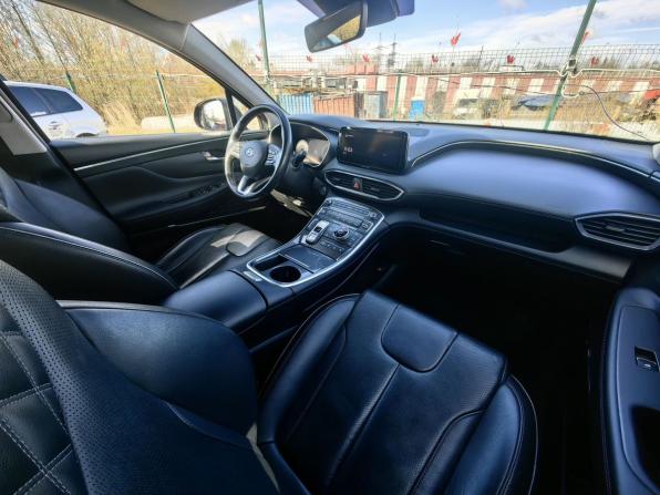 Hyundai Santa Fe IV Рестайлинг с пробегом 2021 года, цена 3 329 000 рублей, 113735 км, внедорожник, Автокод Объявления
