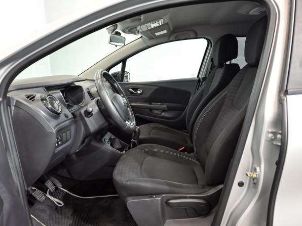 Renault Kaptur I с пробегом 2016 года, цена 1 400 000 рублей, 122987 км, внедорожник, Автокод Объявления