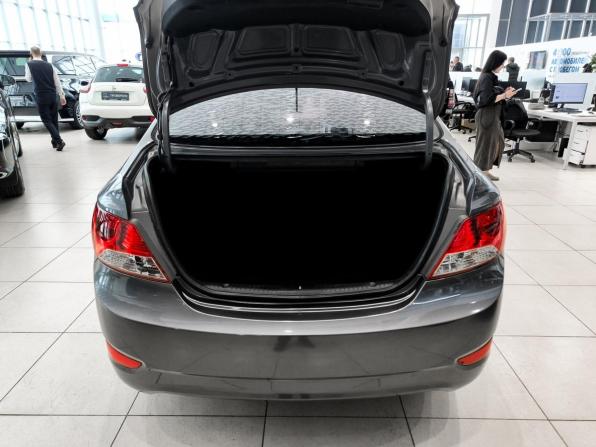 Hyundai Solaris I с пробегом 2013 года, цена 650 000 рублей, 229191 км, седан, Автокод Объявления