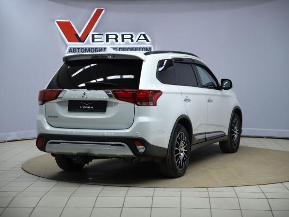 Mitsubishi Outlander III Рестайлинг 3 с пробегом 2021 года, цена 2 650 000 рублей, 126795 км, внедорожник, Автокод Объявления