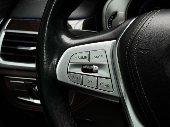 BMW 7 серии VI (G11/G12) с пробегом 2016 года, цена 2 919 000 рублей, 233000 км, седан, Автокод Объявления