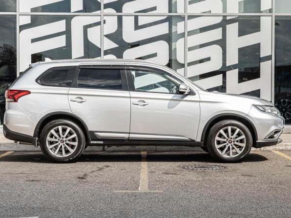 Mitsubishi Outlander III Рестайлинг 2 с пробегом 2015 года, цена 1 550 000 рублей, 151884 км, внедорожник, Автокод Объявления