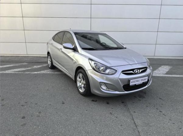 Hyundai Solaris I с пробегом 2011 года, цена 760 000 рублей, 288354 км, седан, Автокод Объявления