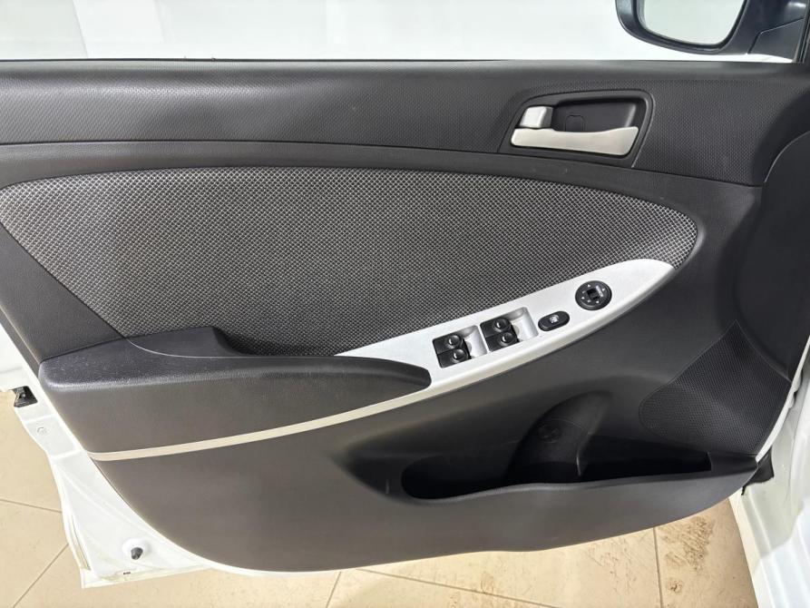 Hyundai Solaris I Альметьевск  - изображение 9