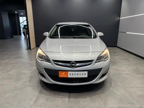 Opel Astra J Рестайлинг с пробегом 2012 года, цена 619 000 рублей, 186000 км, седан, Автокод Объявления