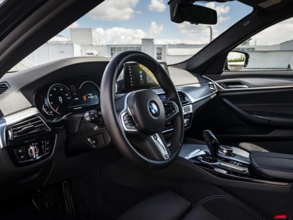 BMW 5 серии VII (G30/G31/G38) с пробегом 2017 года, цена 3 700 000 рублей, 91197 км, седан, Автокод Объявления